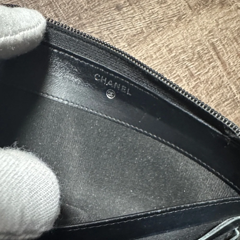 CHANEL Black Leather Zip around Wallet - Picture 12 of 16